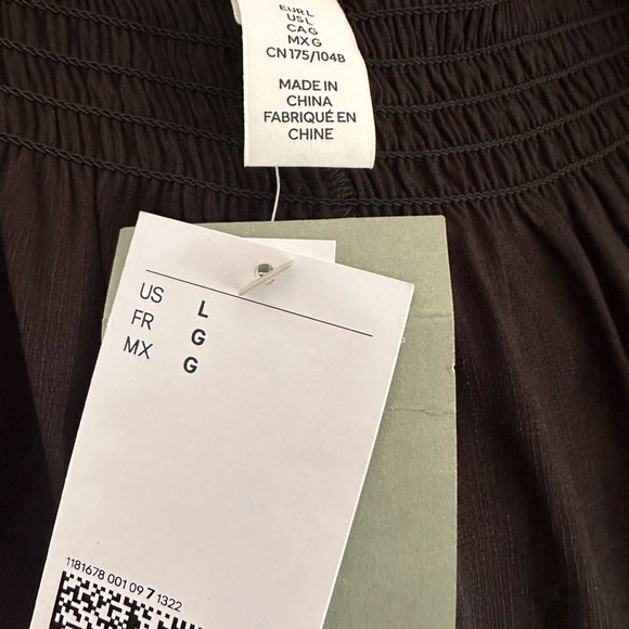 Black off the shoulder maxi dress - Picture 8 of 8